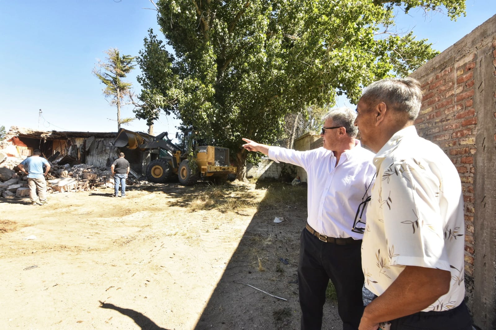 Plaza Huincul derribó la segunda vivienda vinculada al narcotráfico