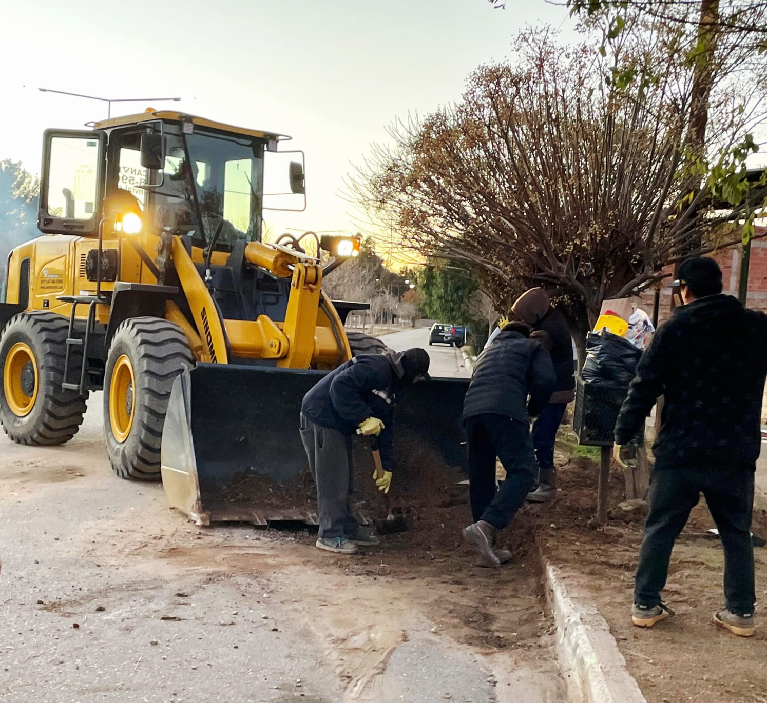 Plaza Huincul pone en marcha un nuevo operativo integral de limpieza urbana
