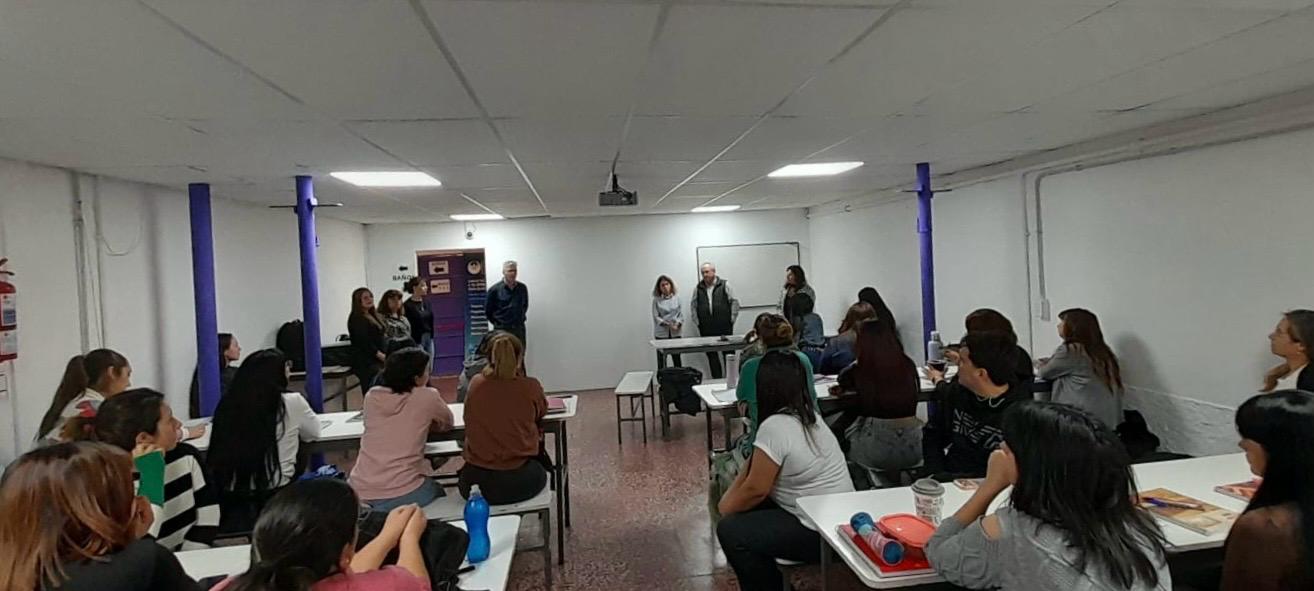 Comenzó el dictado de la Tecnicatura Universitaria en Acompañamiento Terapéutico en Plaza Huincul