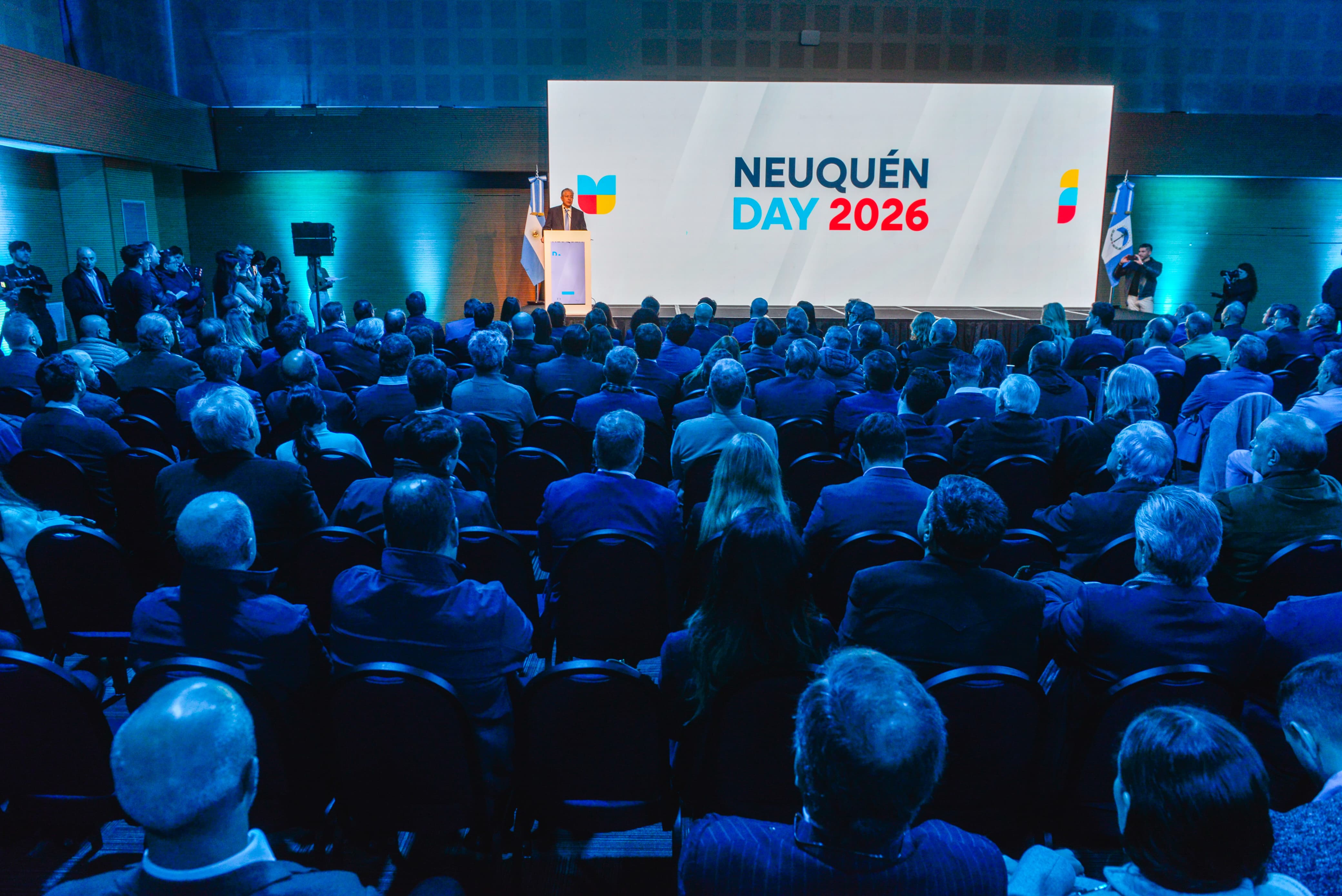 El intendente Larraza acompañó al gobernador Rolando Figueroa en el Neuquén Day 2026