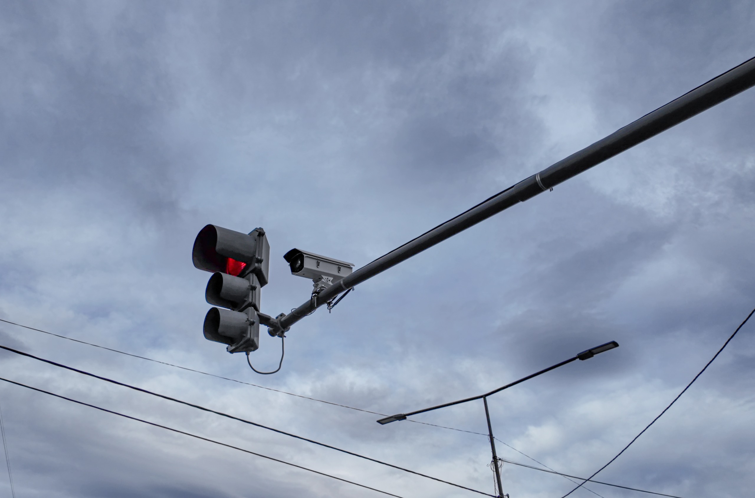 Plaza Huincul pone en funcionamiento las cámaras de control de tránsito