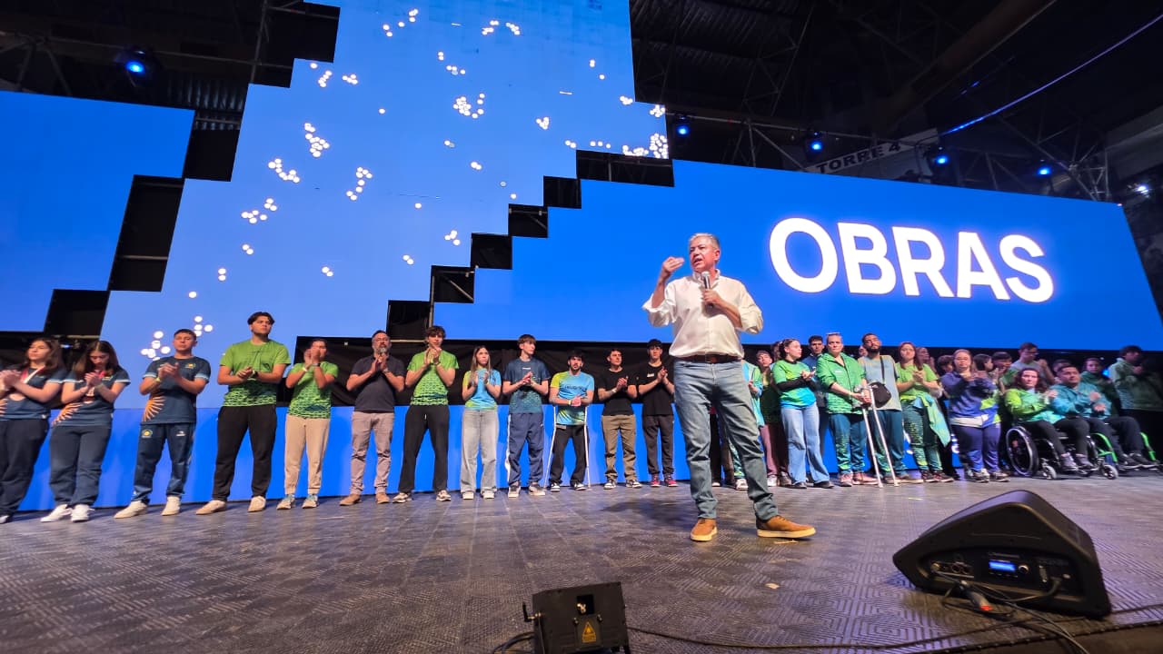 Neuquén Vive: reafirman la construcción de un Natatorio Semiolímpico en Plaza Huincul 