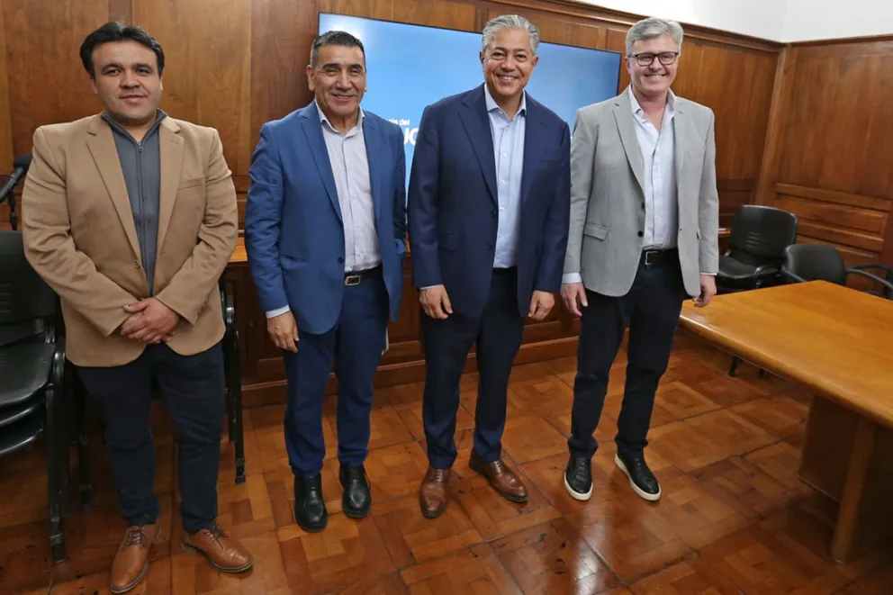 El gobernador Figueroa presentó las obras de Plaza Huincul incluidas en el Presupuesto 2027